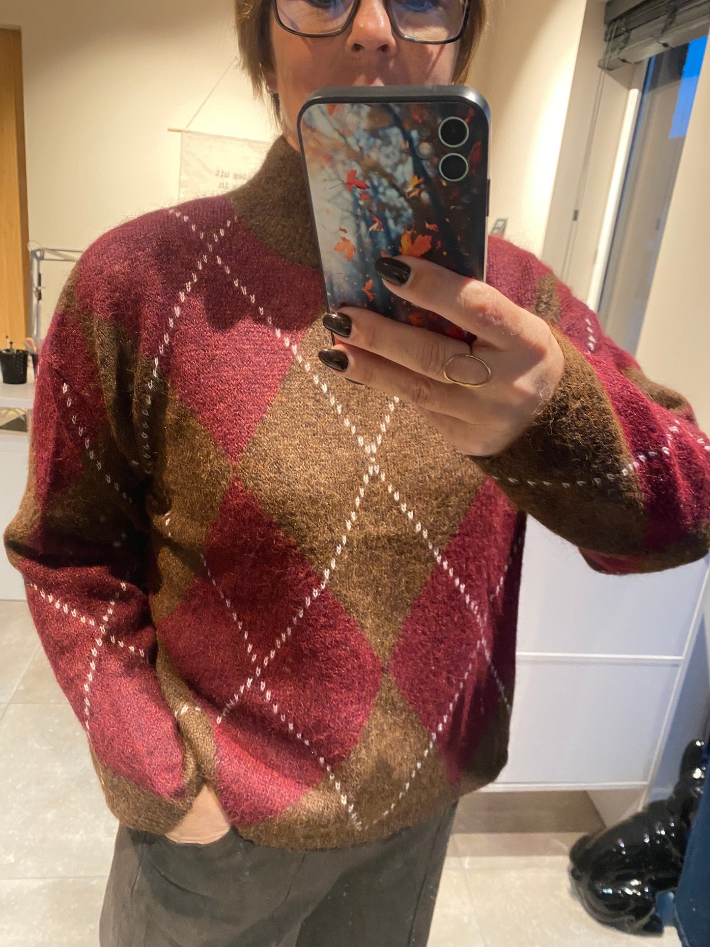 Trui met ruit in bordeaux